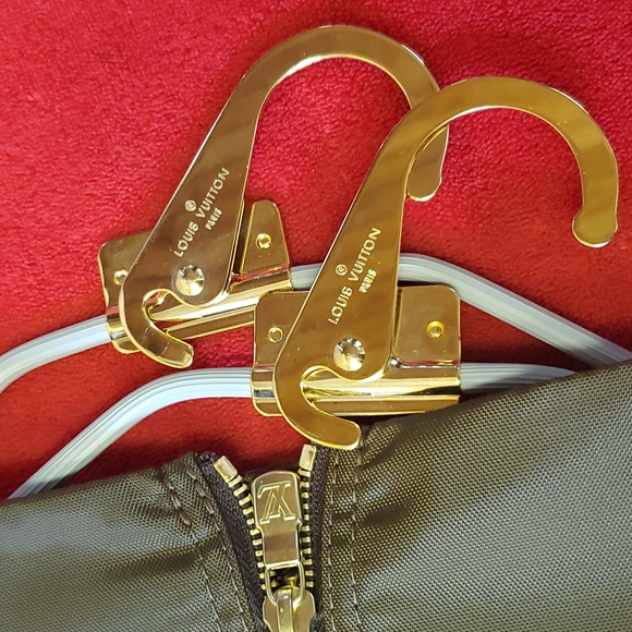Authentic Louis Vuitton Paris,Hanging Garment Bag with 2 hangers.Made in France. - Picture 4 of 15
